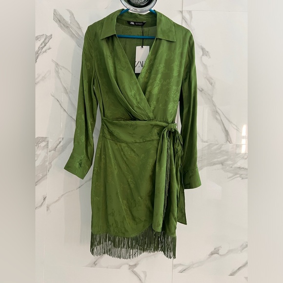 Zara Beautiful green faux wrap dress - Picture 1 of 7